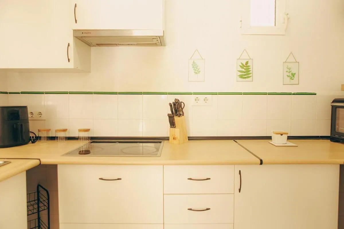Thera Beachfront Villa - Sea Views & Free Parking 콘일데라프론테라 0*,